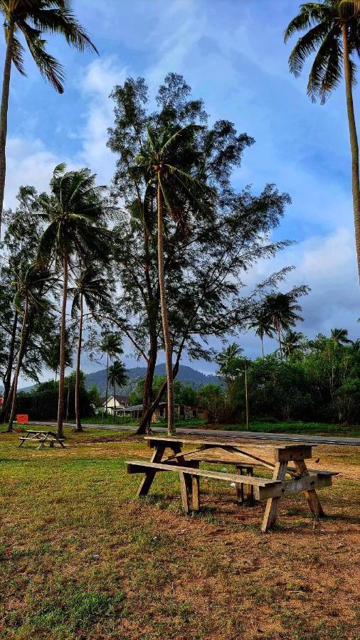 Hotel Rumah Tamu Tepi Pantai Dungun Esterno foto